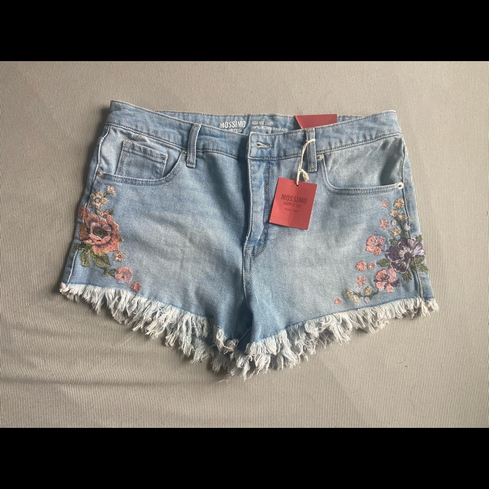 Missimo NWT high rise embroidered denim shorts